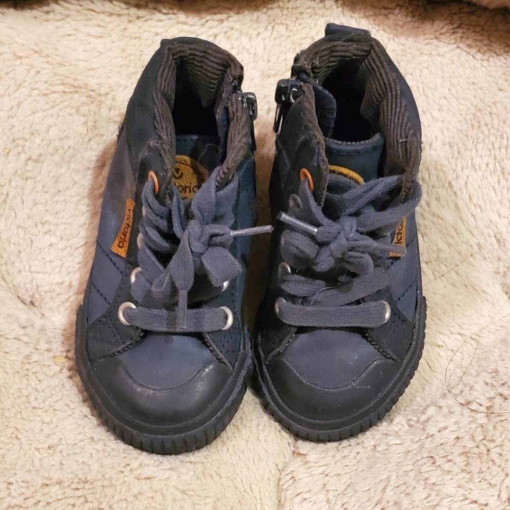 Kid's Victoria Boots